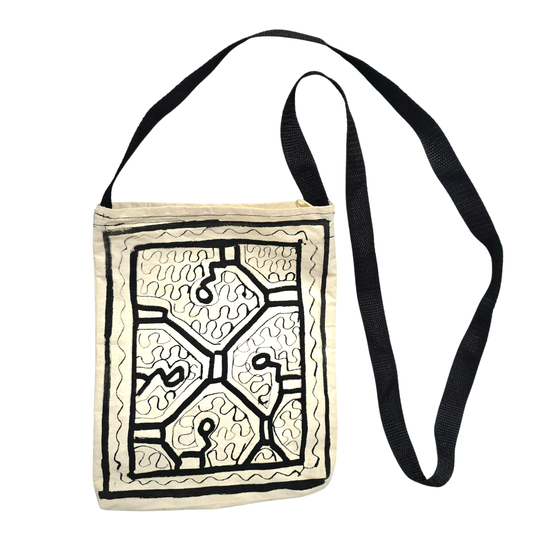 Shipibo pattern zippered bag - made by Peruvian Amazon artisan - Amazon Ecology