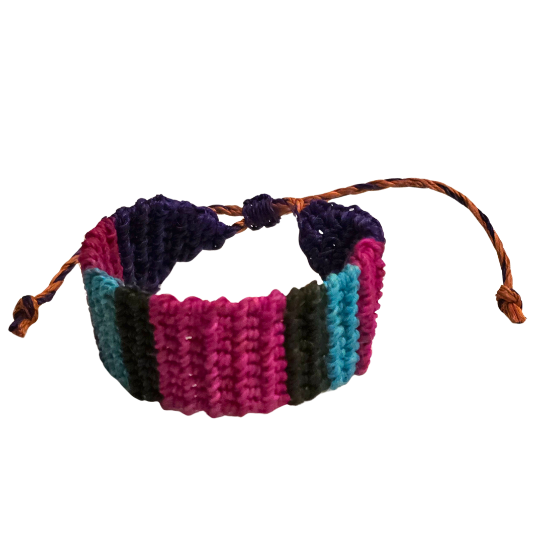 Bora native pattern chambira palm fiber bracelets - Amazon Ecology