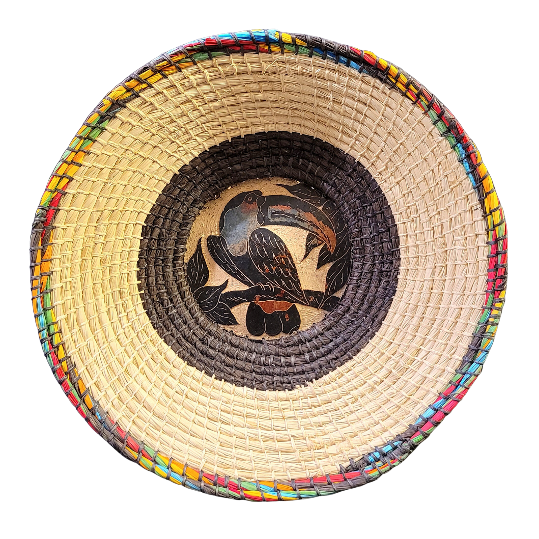 CHAMBIRA BASKET WITH WILDLIIFE CARVING ON CALABASH CENTER - MADE BY PERUVIAN AMAZON ARTISAN - Amazon Ecology