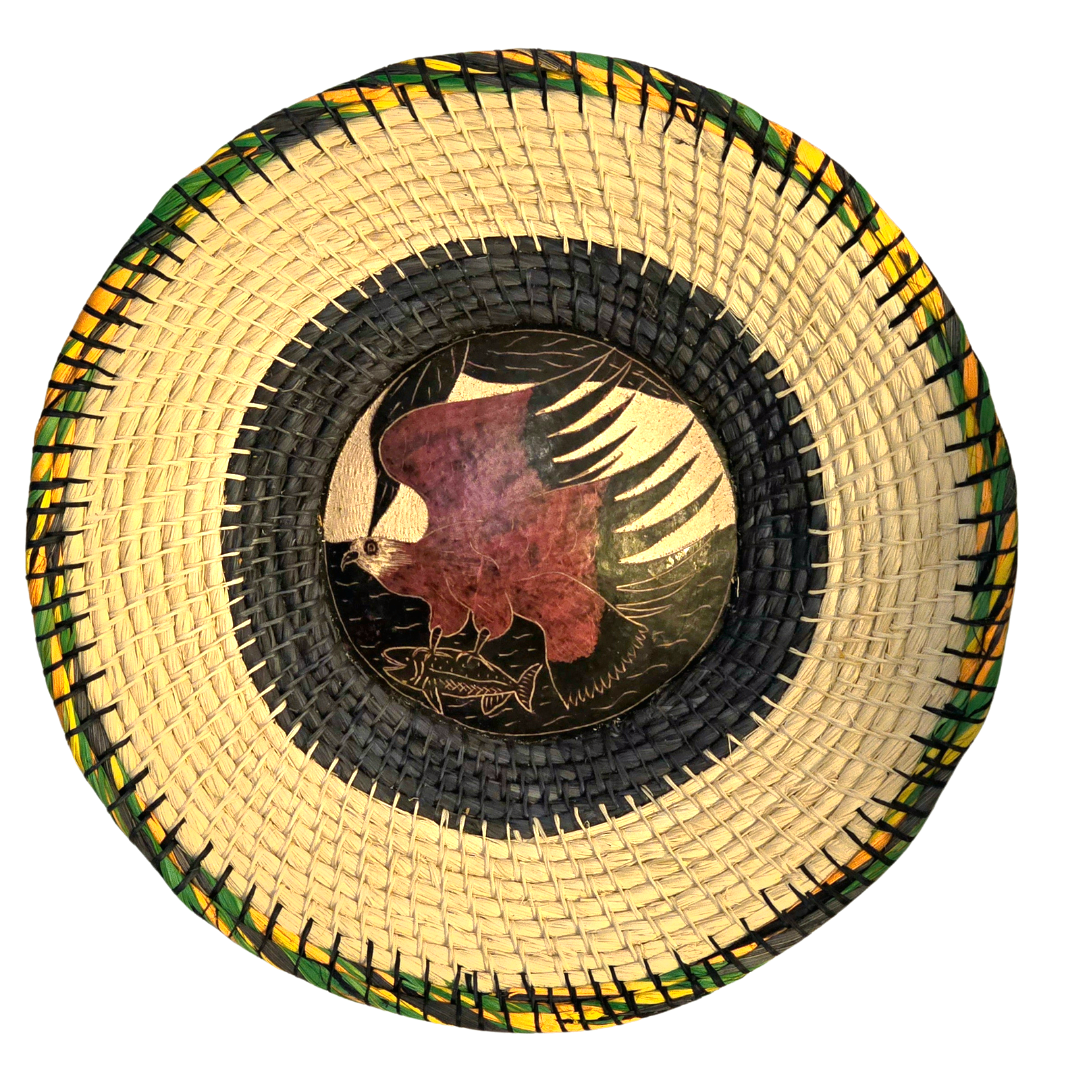 CHAMBIRA BASKET WITH WILDLIIFE CARVING ON CALABASH CENTER - MADE BY PERUVIAN AMAZON ARTISAN - Amazon Ecology