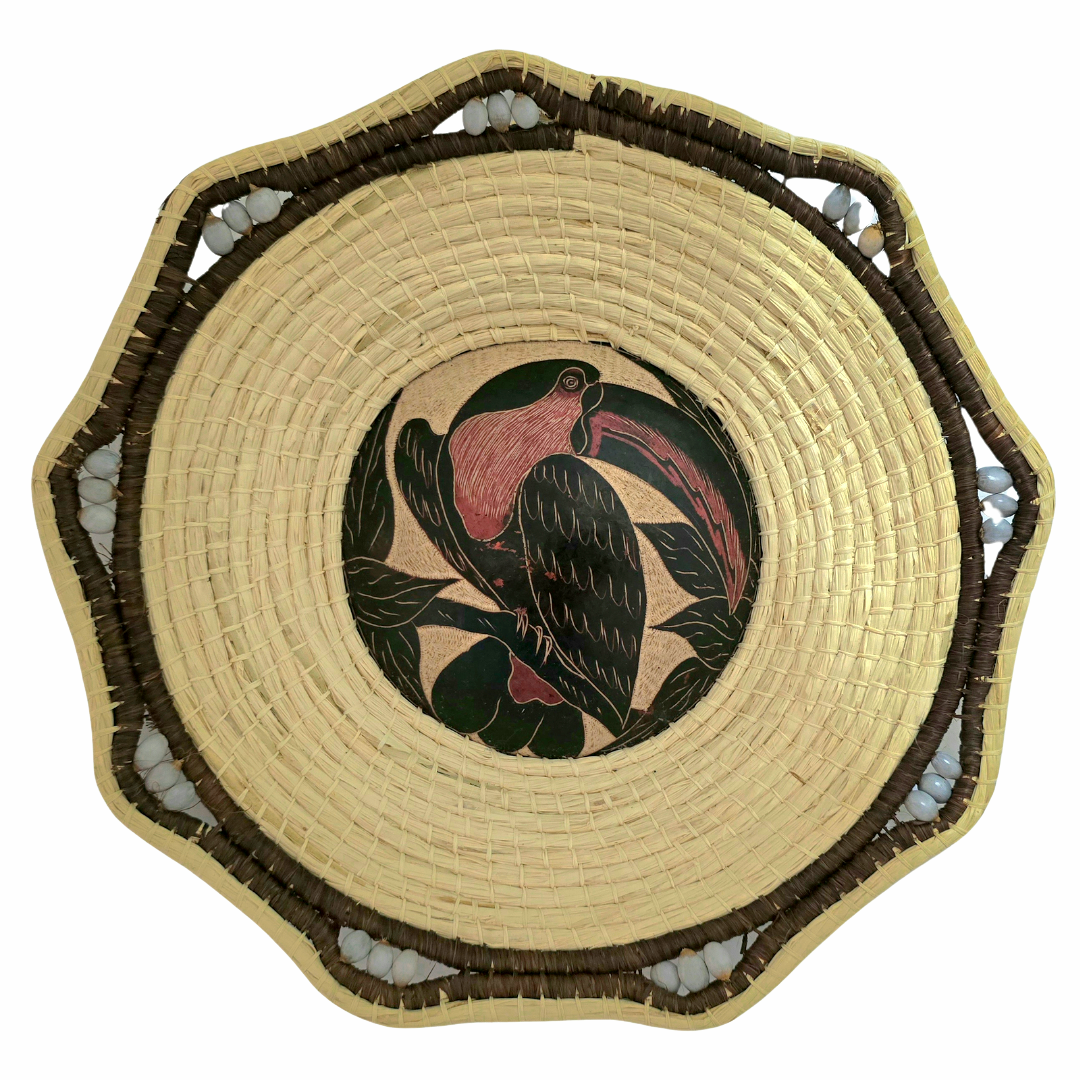 CHAMBIRA BASKET WITH WILDLIIFE CARVING ON CALABASH CENTER - MADE BY PERUVIAN AMAZON ARTISAN - Amazon Ecology