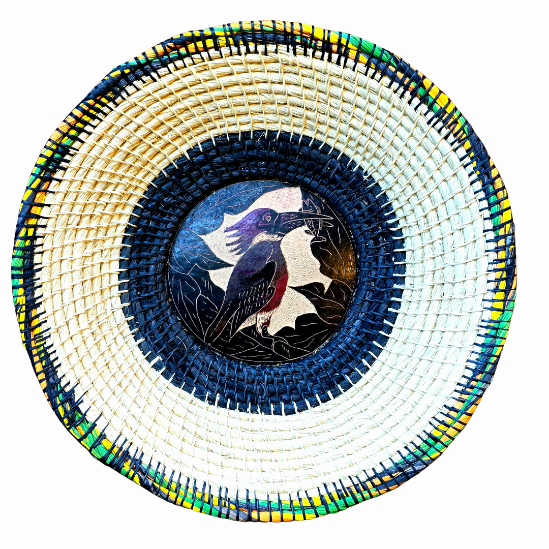 CHAMBIRA BASKET WITH WILDLIIFE CARVING ON CALABASH CENTER - MADE BY PERUVIAN AMAZON ARTISAN - Amazon Ecology