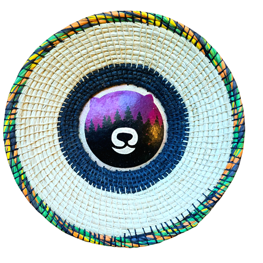 CHAMBIRA BASKET WITH WILDLIIFE CARVING ON CALABASH CENTER - MADE BY PERUVIAN AMAZON ARTISAN - Amazon Ecology