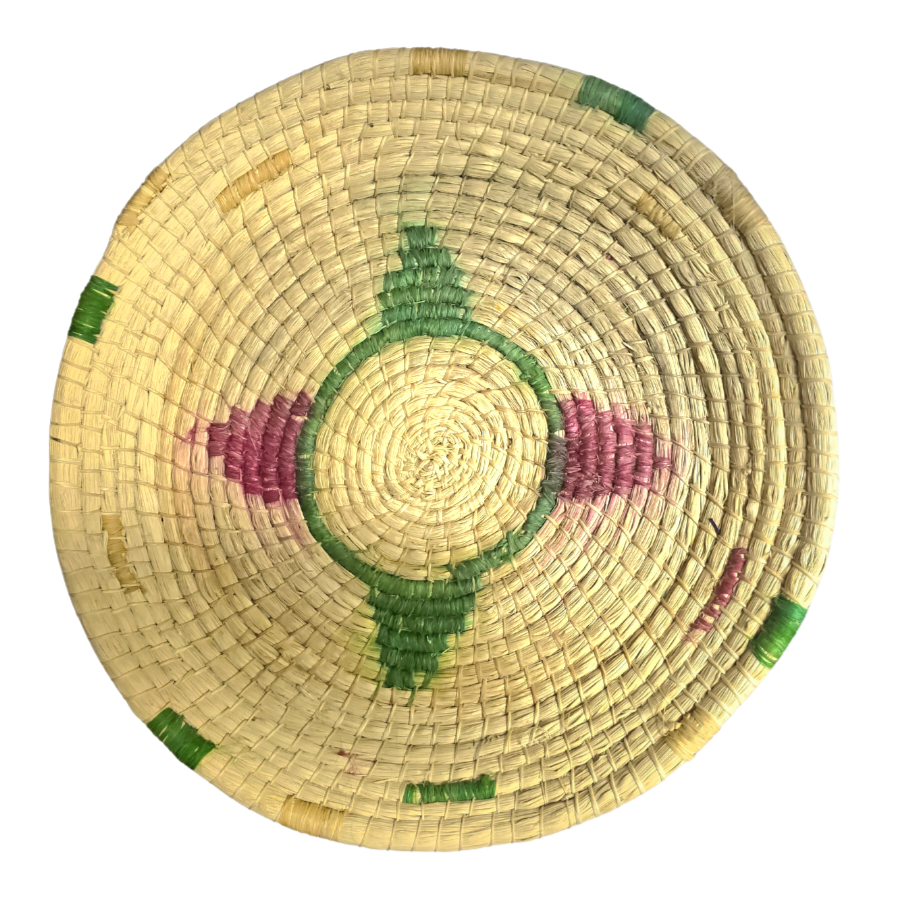 Wagon wheel chambira basket (faded) - made by artisan from the Peruvian Amazon