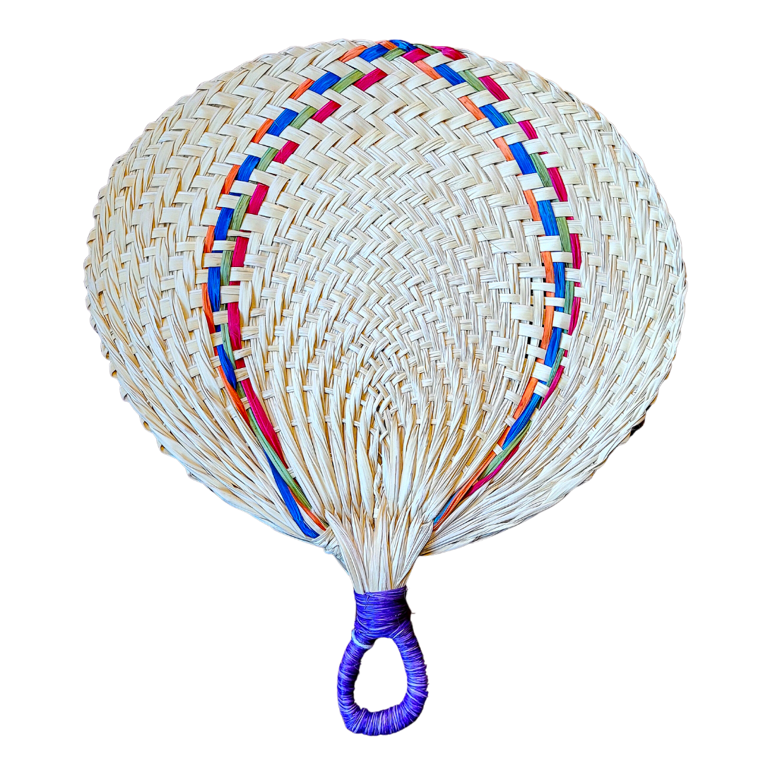 Chambira fan with round handle