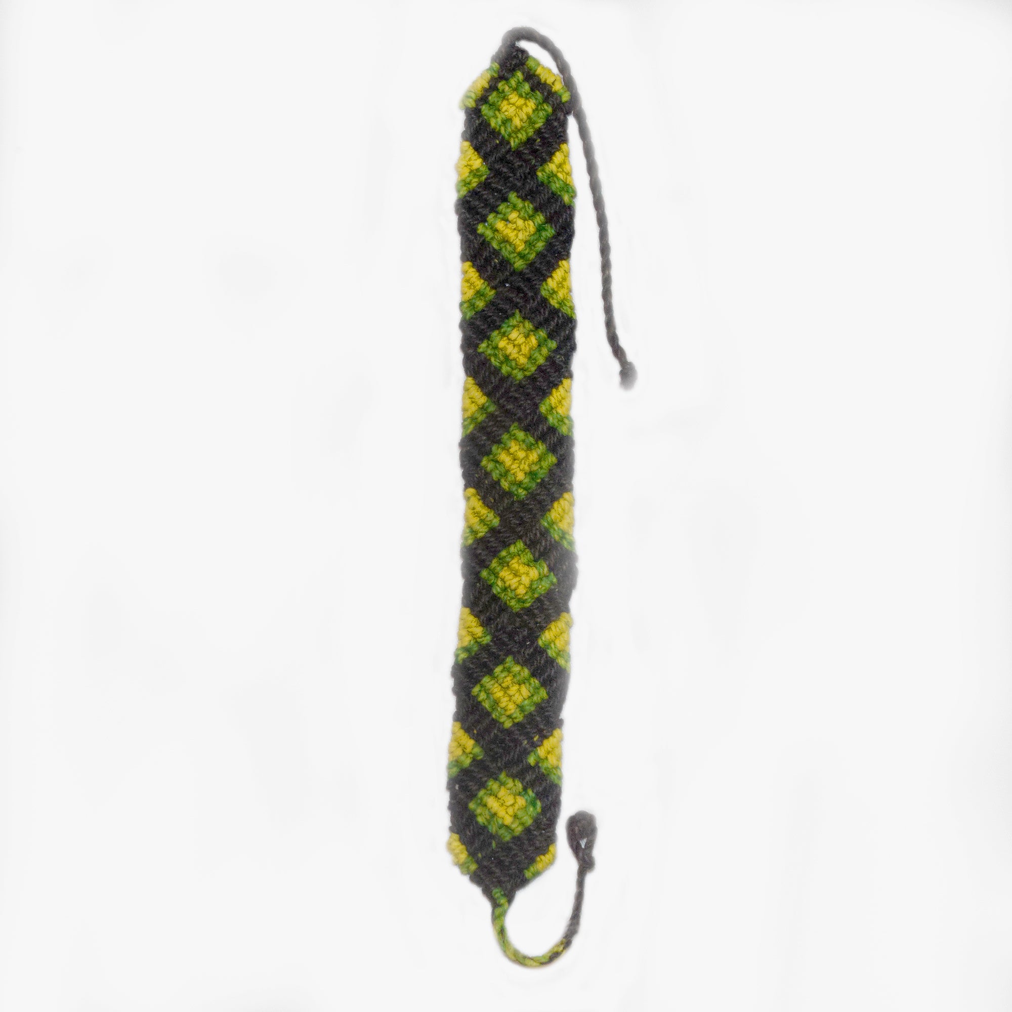 Multi-color diamond pattern chambira palm fiber bracelet - Amazon Ecology
