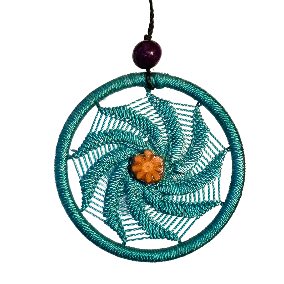 Dreamcatcher necklace with ayahuasca - made by artisans from the Peruvian Amazon