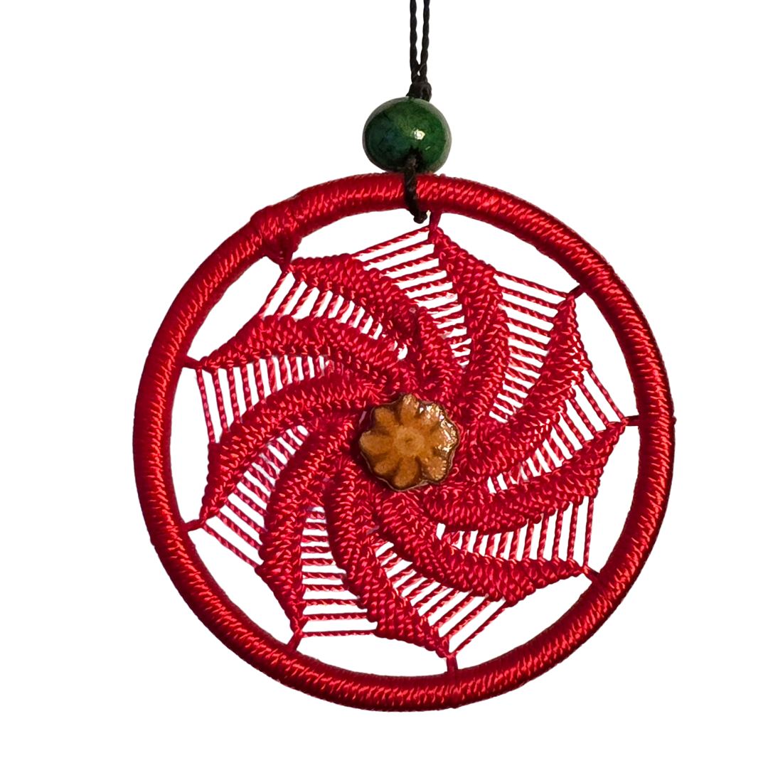 Dreamcatcher necklace with ayahuasca - made by artisans from the Peruvian Amazon
