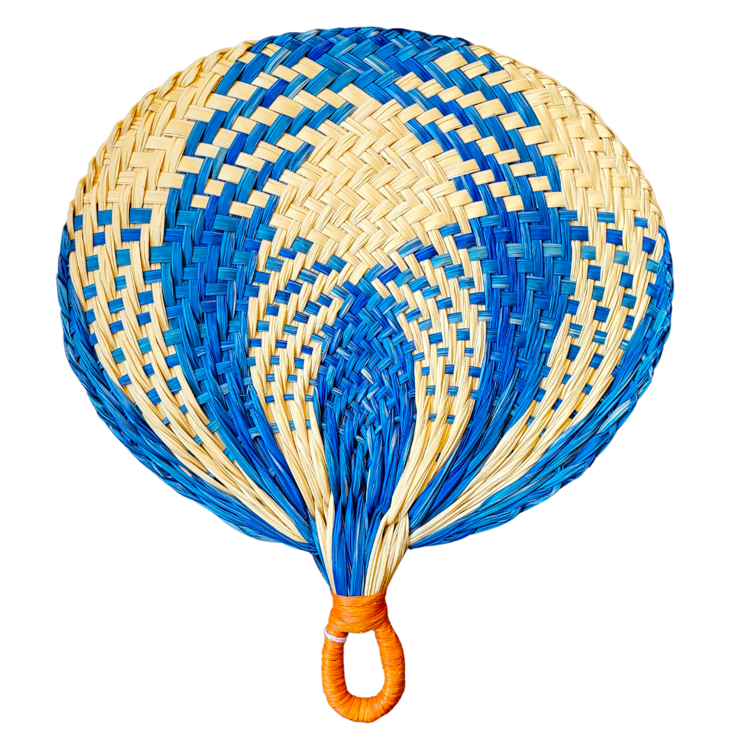 Chambira fan with round handle