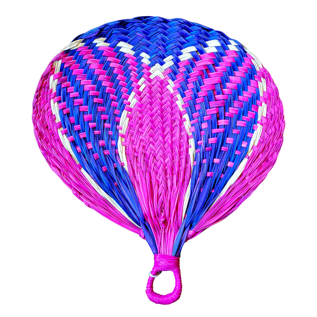 Chambira fan with round handle