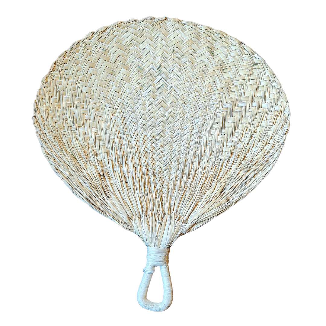 Chambira fan with round handle