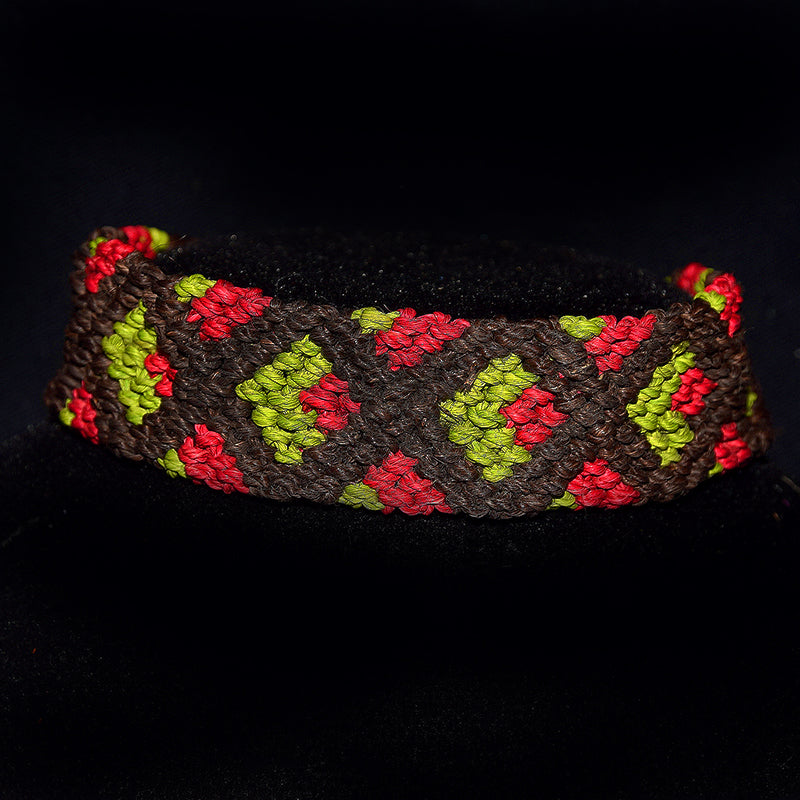 Multi-color diamond pattern chambira palm fiber bracelet