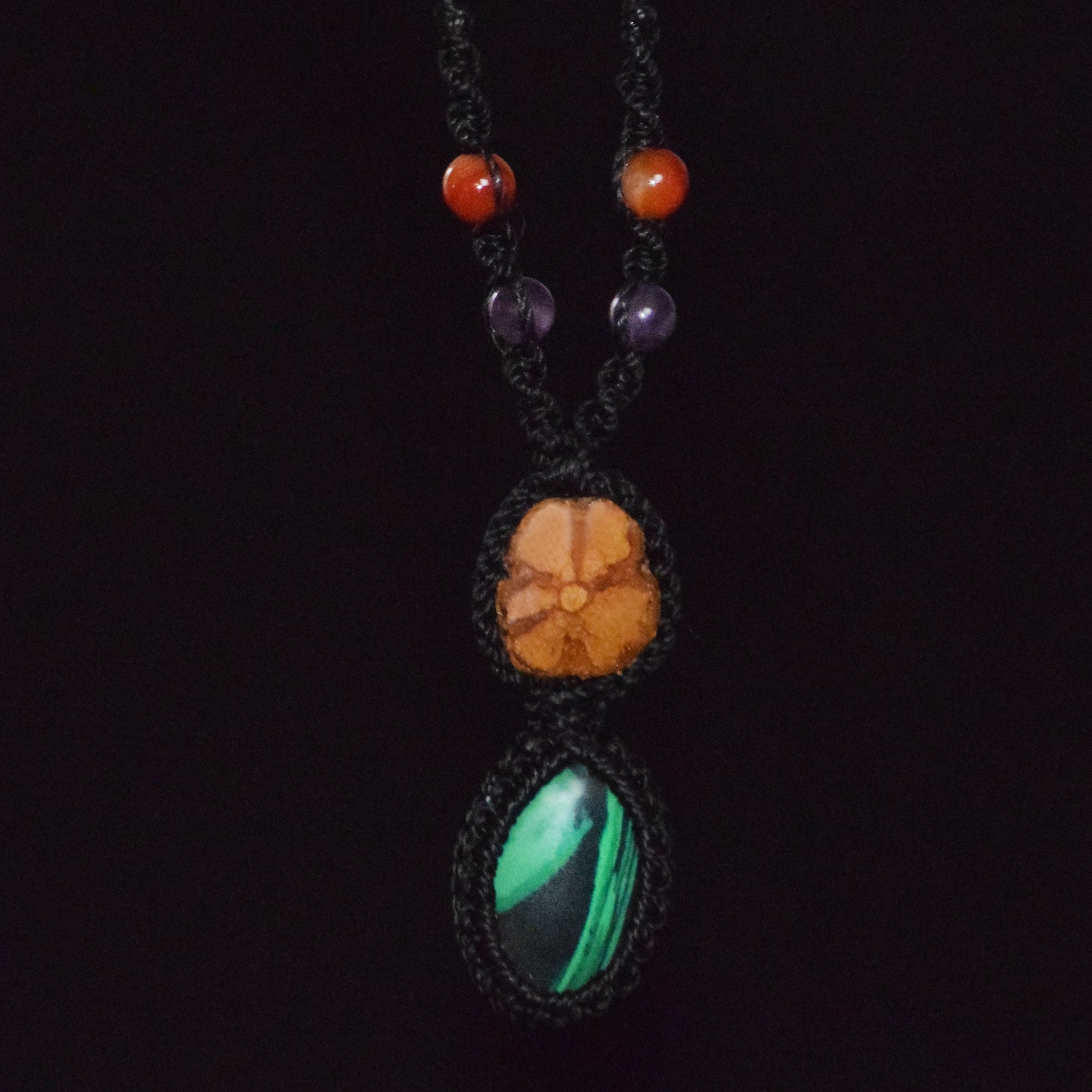 Ayahuasca vine and malaquite macrame necklace