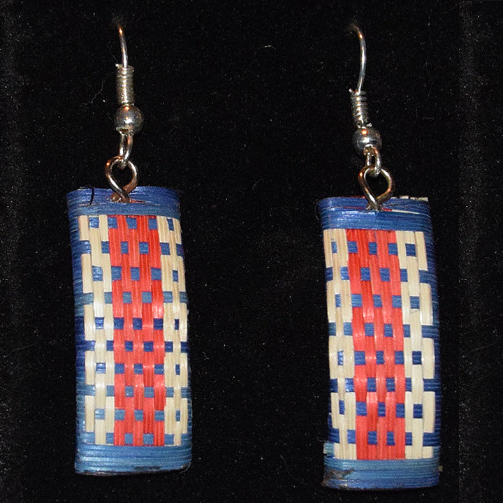 Cana Flecha Rectangular Earrings - made by Peruvian Amazon artisan