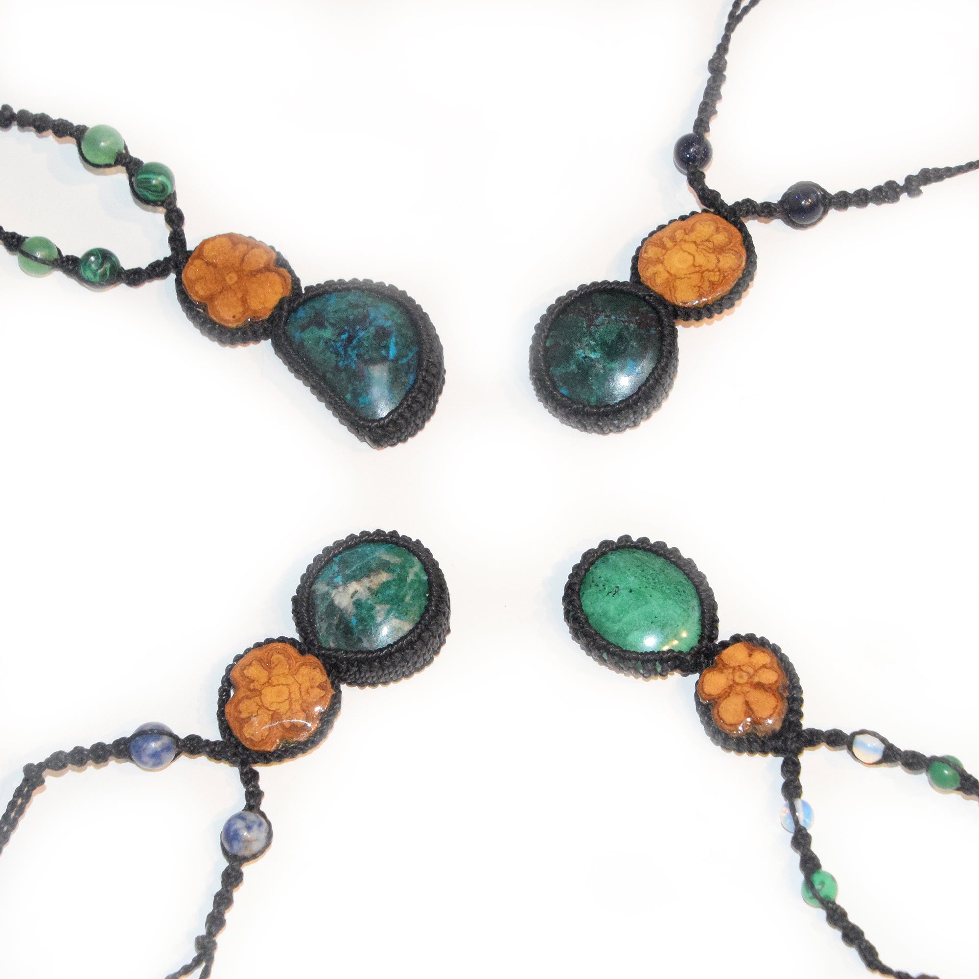 Peruvian green turquoise macrame necklace - Amazon Ecology